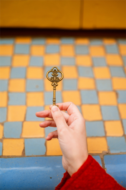 Foto Llave Y Azulejos